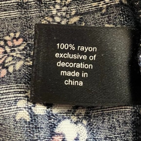 Lane Bryant, Floral Oversized Long Sleeve 1/2 Button Down, Size 22/24 - Picture 7 of 7